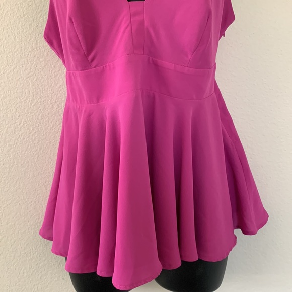 Express Purple V Neckline Empire Waist Cutout Back Strappy Tank Top - Picture 3 of 9